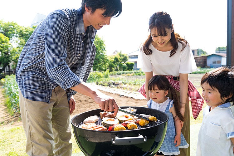 【調査結果】昨年の夏休みで1番楽しかった思い出の1位は「旅行」。普段の休みの日の小中学生の74%は「おうち...