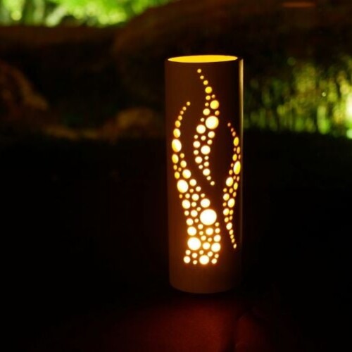 間伐材を再利用して涼しげな灯りを作る竹灯りづくり体験を開催