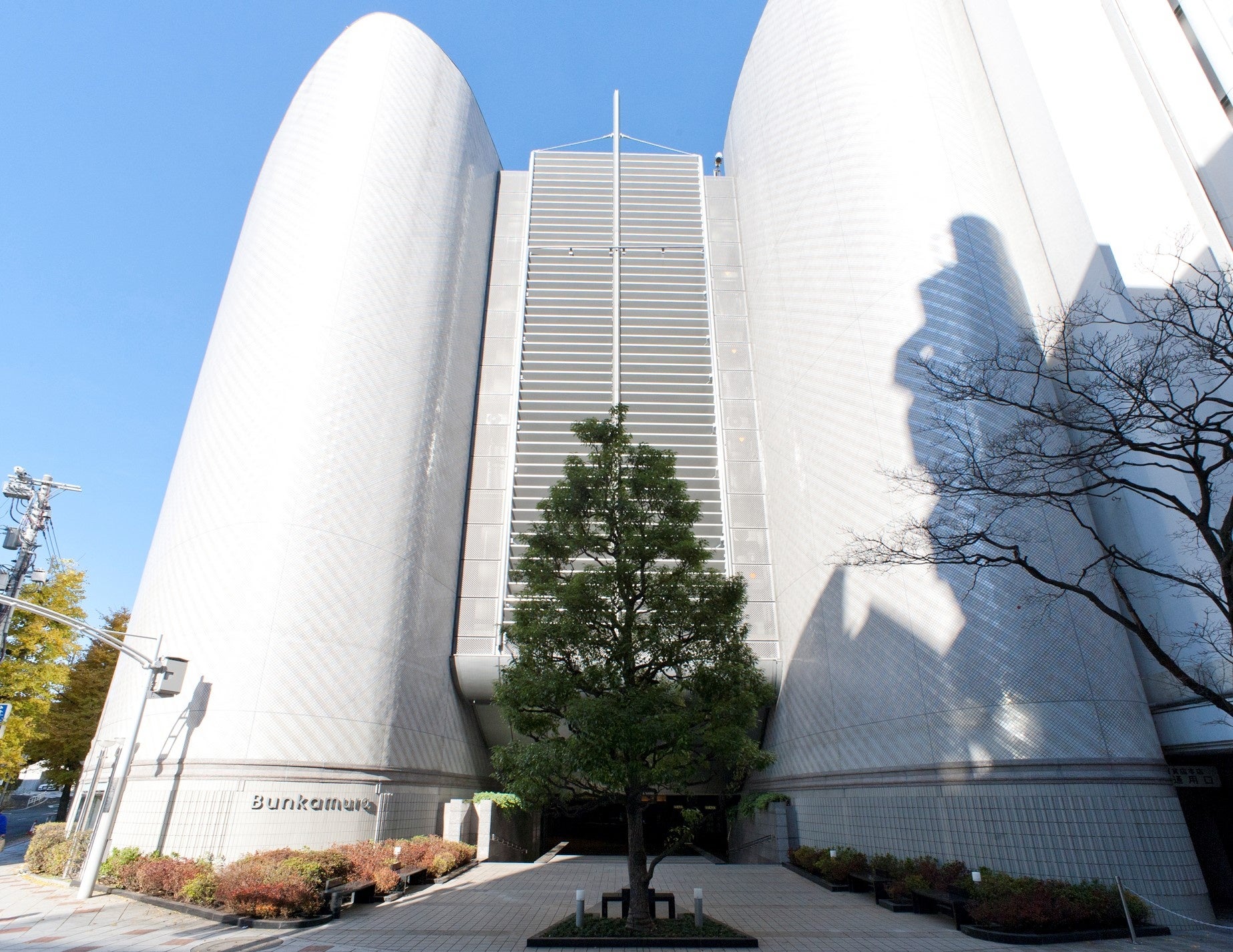 「船」をモチーフにした建築を辿って館内を“クルーズ”しよう！休館中のBunkamuraで特別ツアーを開催