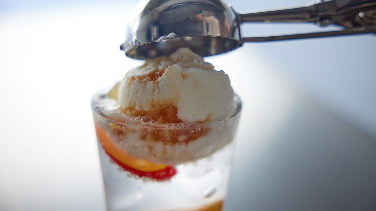 【DEAN & DELUCA】夏季限定　コーディアルシロップでたのしむ、夏のアイスクリームソーダ