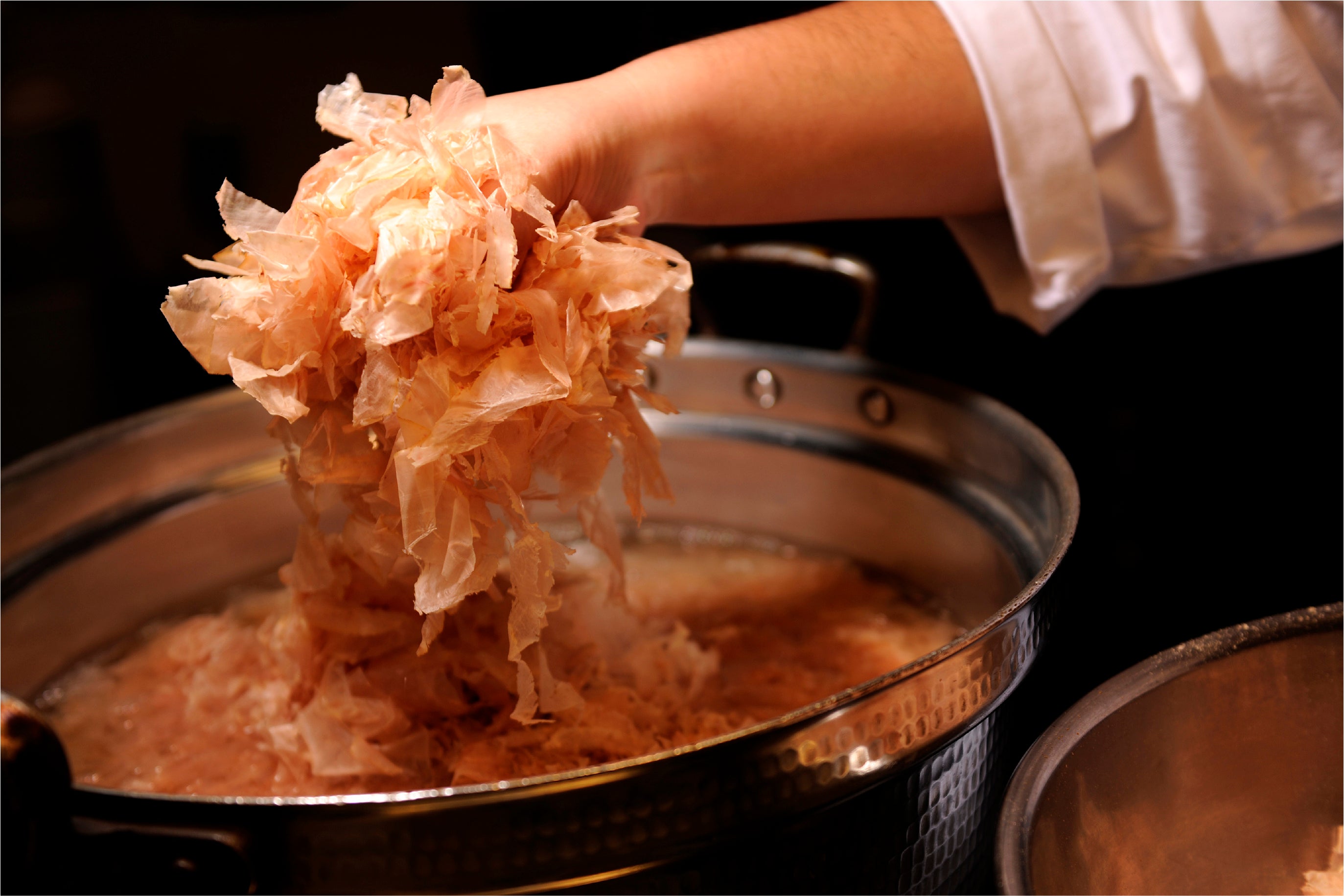 【横浜ロイヤルパークホテル】料理長がおすすめする5つの味わい方で楽しむ「松茸特別会席」販売