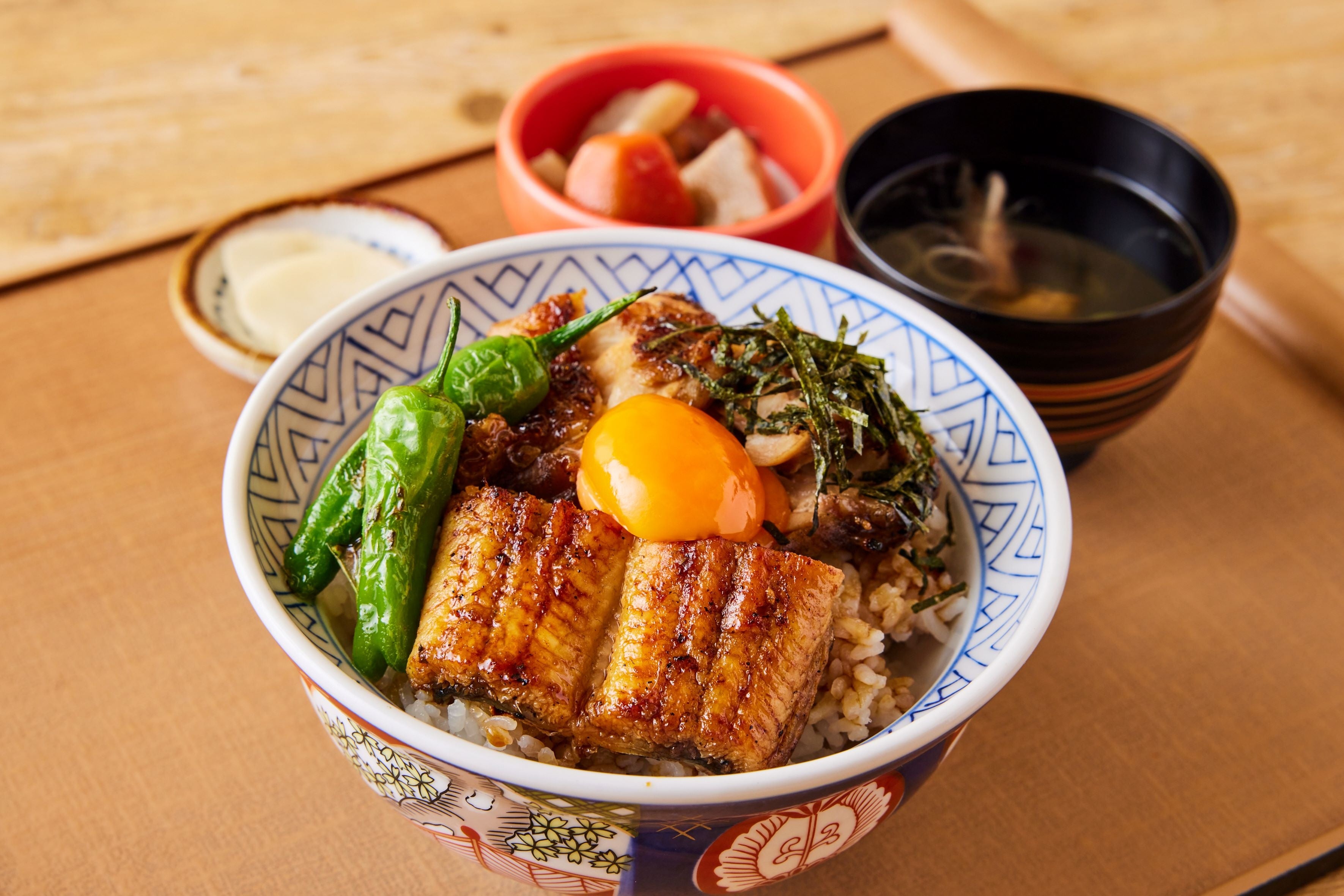 鰻と鶏のW丼『うっとり丼』1,400円