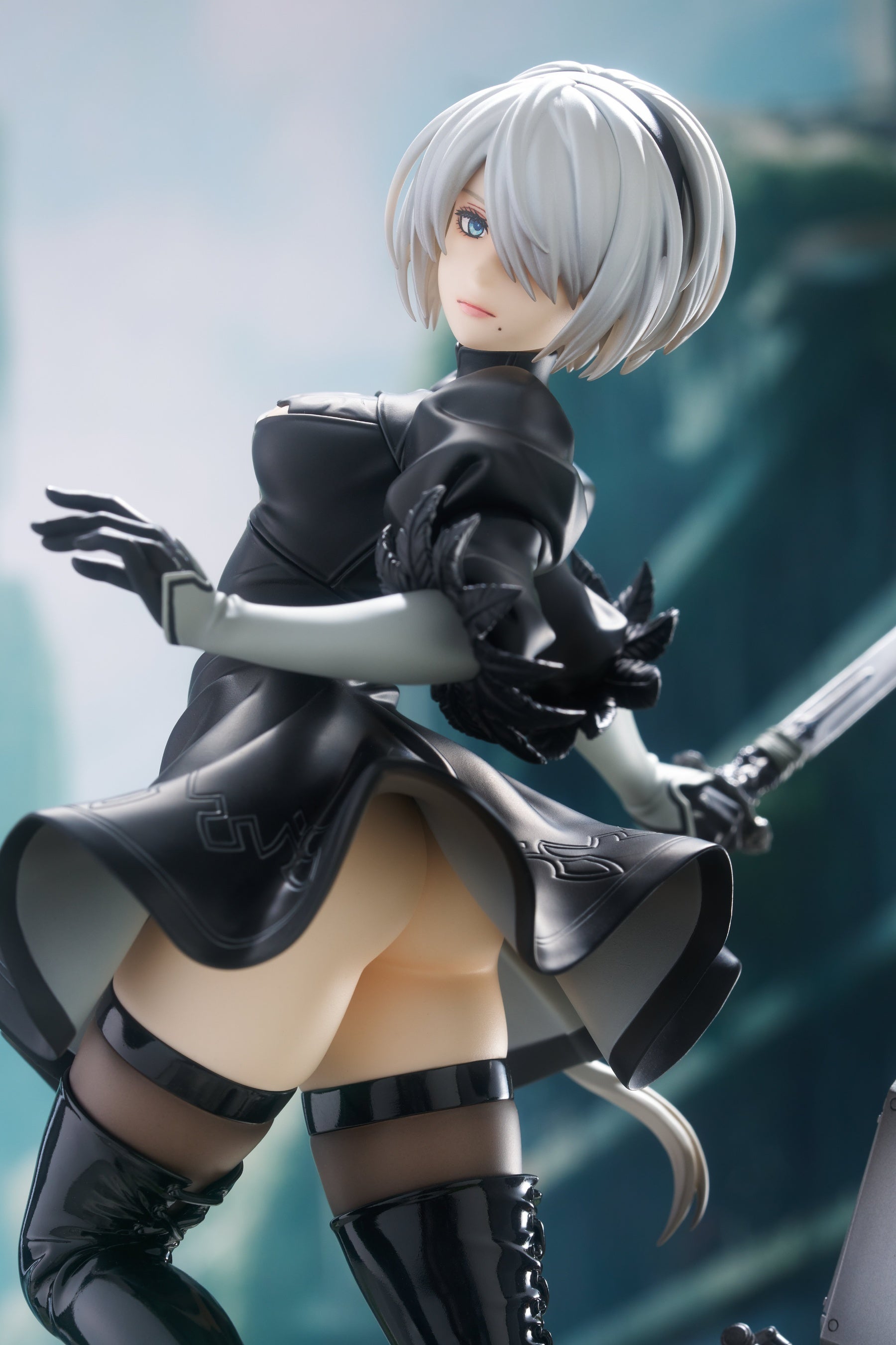 『NieR:Automata Ver1.1a』より「2B」が1/7スケールフィギュアになって登場！！