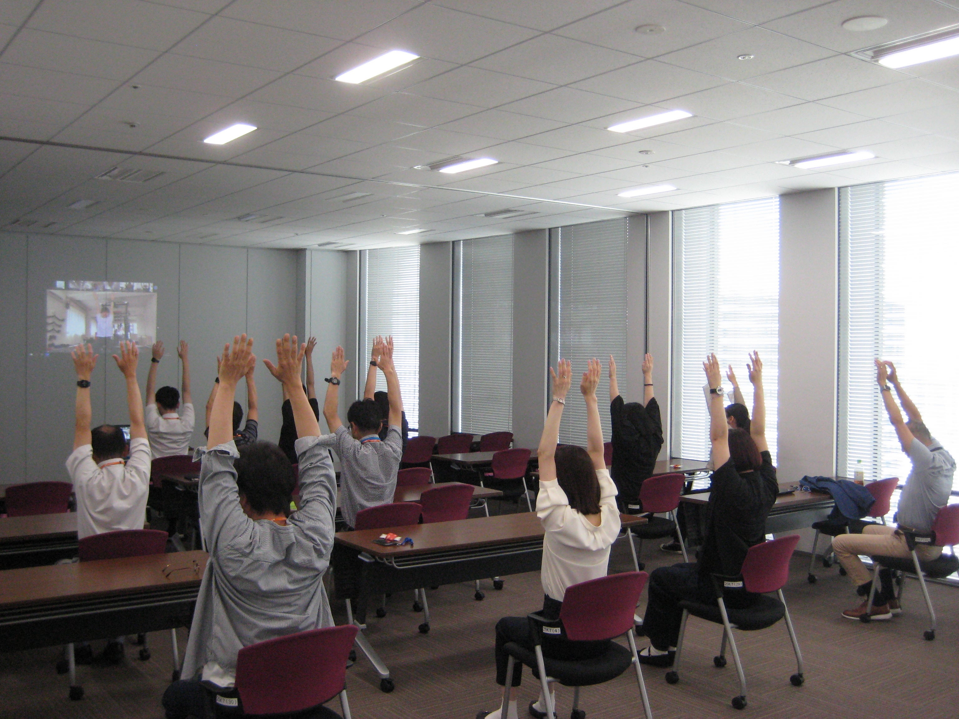 全国の従業員が参加！オンラインパーソナルジム「CLOUD GYM」が関電エネルギーソリューション様に肩こり腰痛...