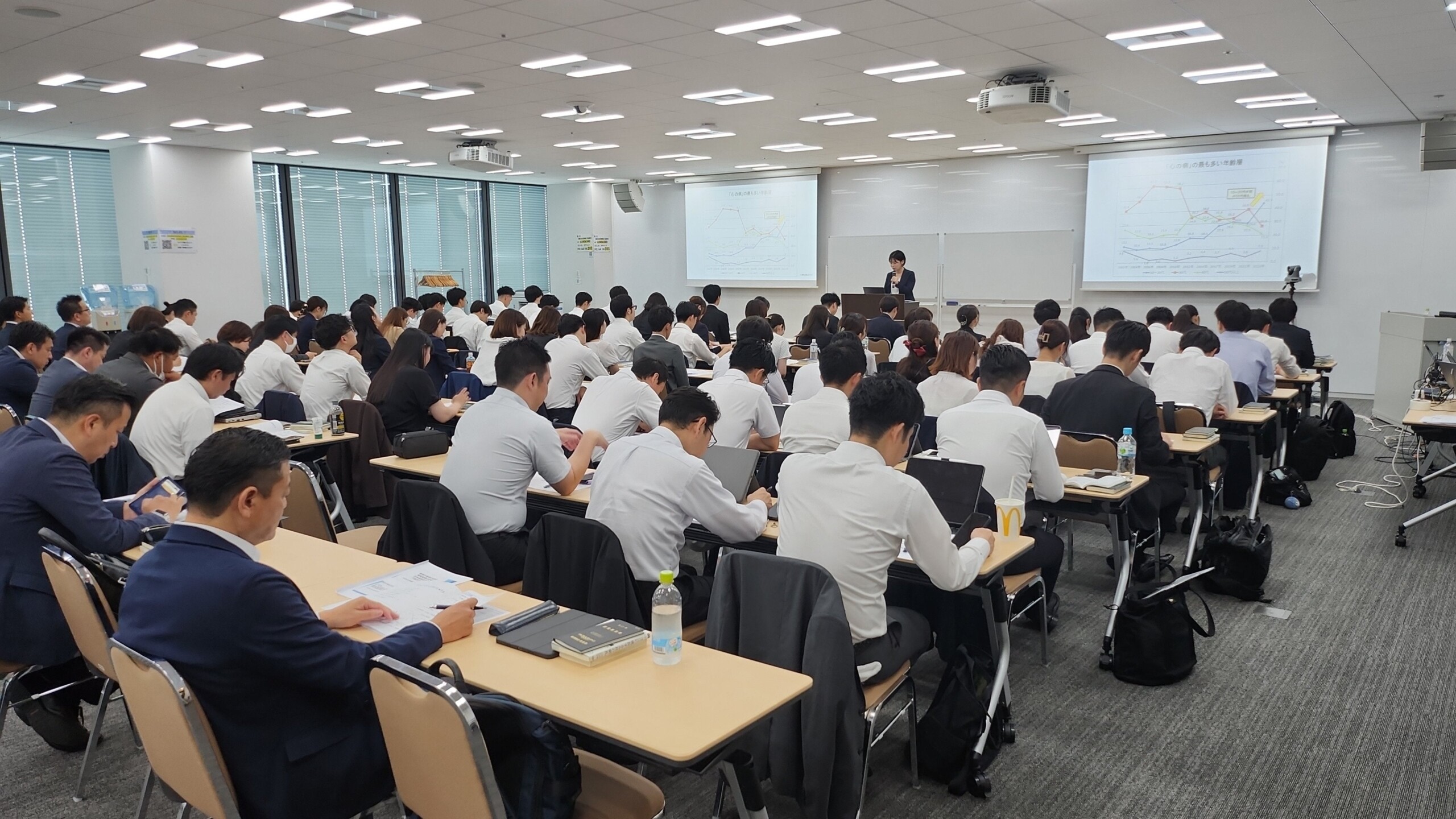 株式会社武蔵野は2024年7月20日（土）に全社員勉強会で健康経営の取り組みとして「メンタルヘルスケア研修」...