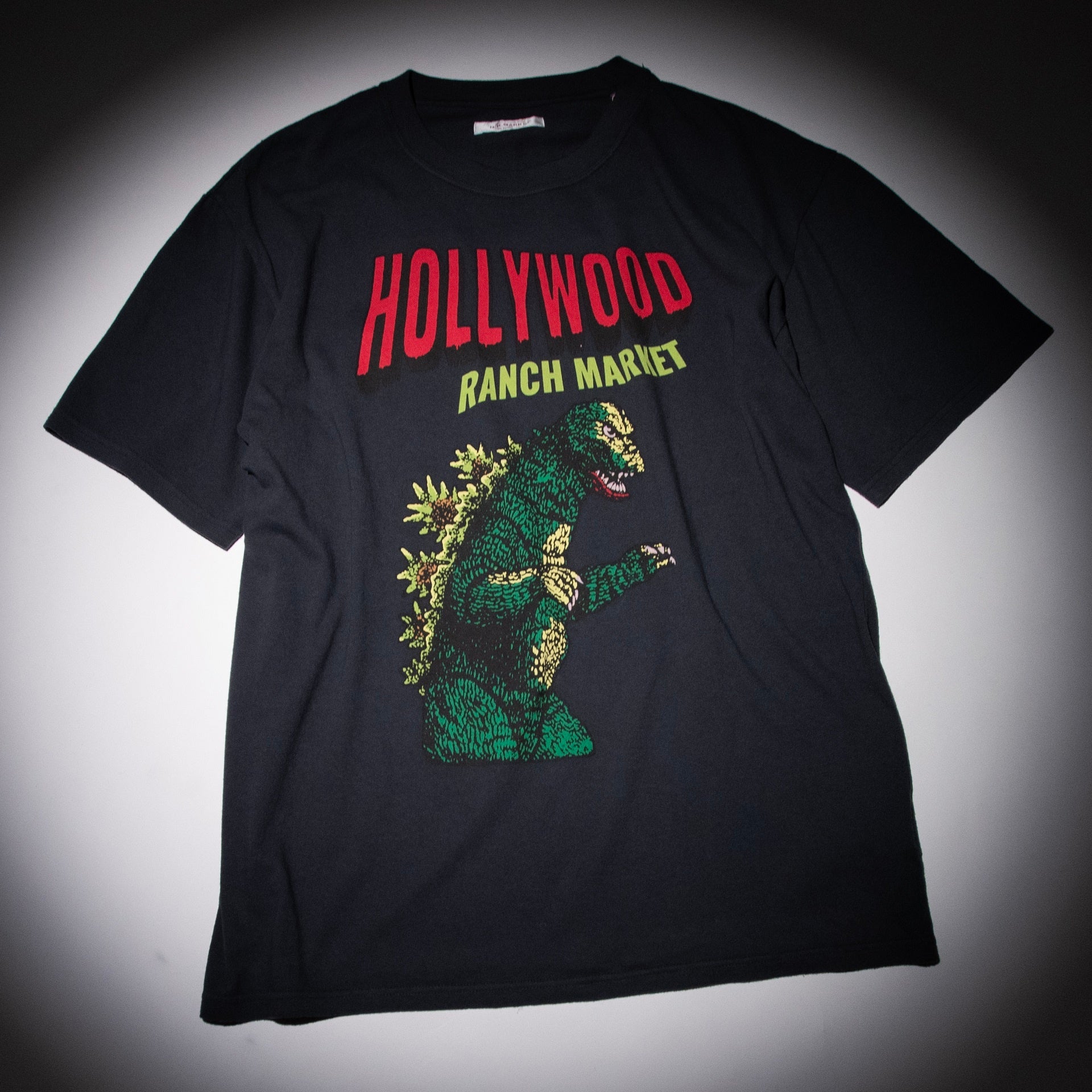 「GODZILLA」と「HOLLYWOOD RANCH MARKET」との初となるコラボレーションアイテムを発売！