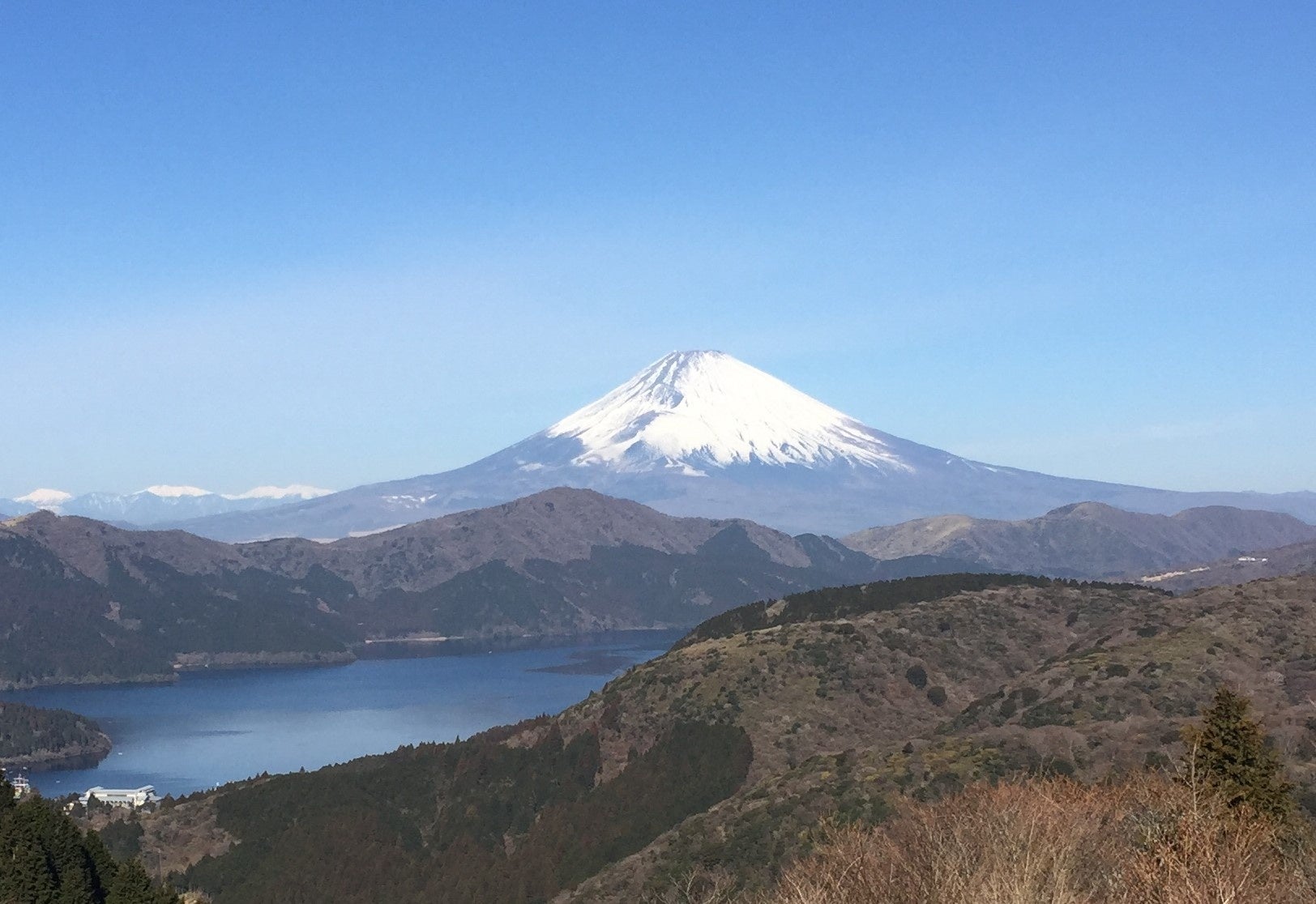 「今年の夏をアツくする」　アネスト岩田ターンパイク箱根にレースカーが登場