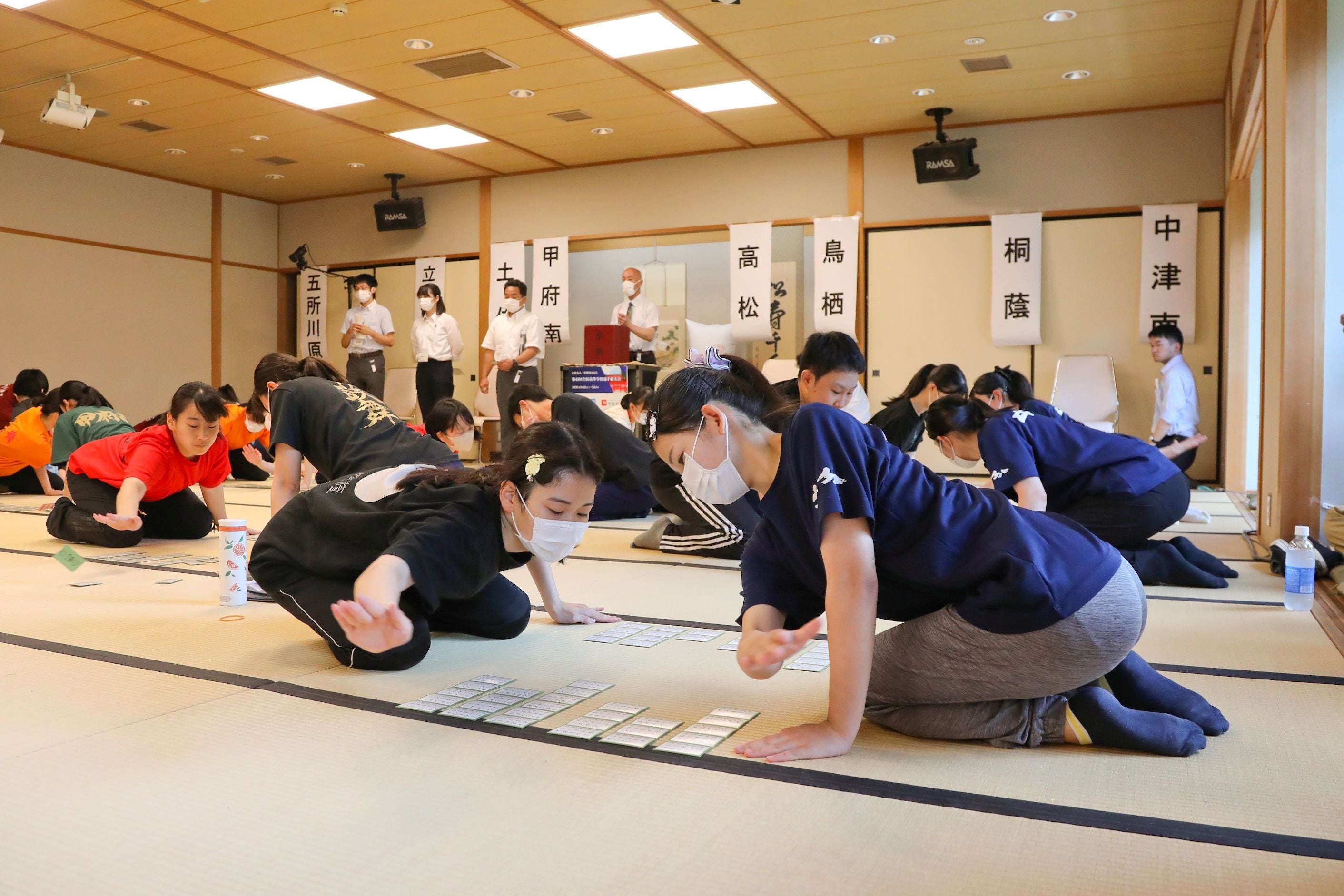 ≪リソー教育≫1700人を超える高校生が真剣勝負！「小倉百人一首競技かるた　第46回全国高等学校選手権大会」に...