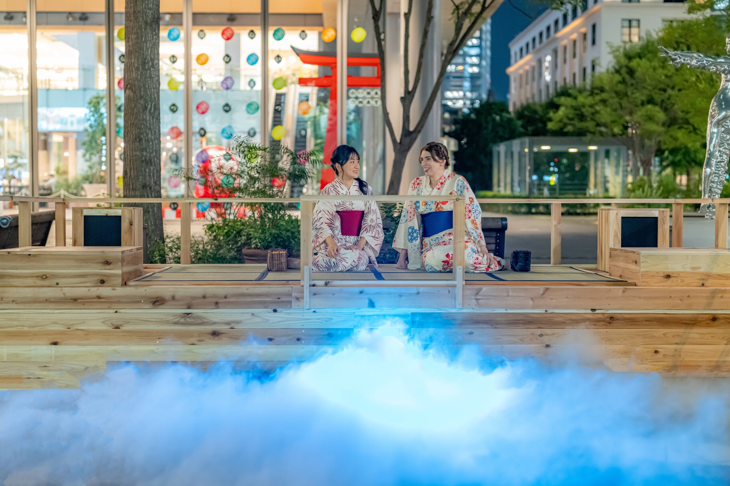 暑い夏でも東京駅から地下道直結の丸ビルで、涼やかに楽しめる最先端のおまつり