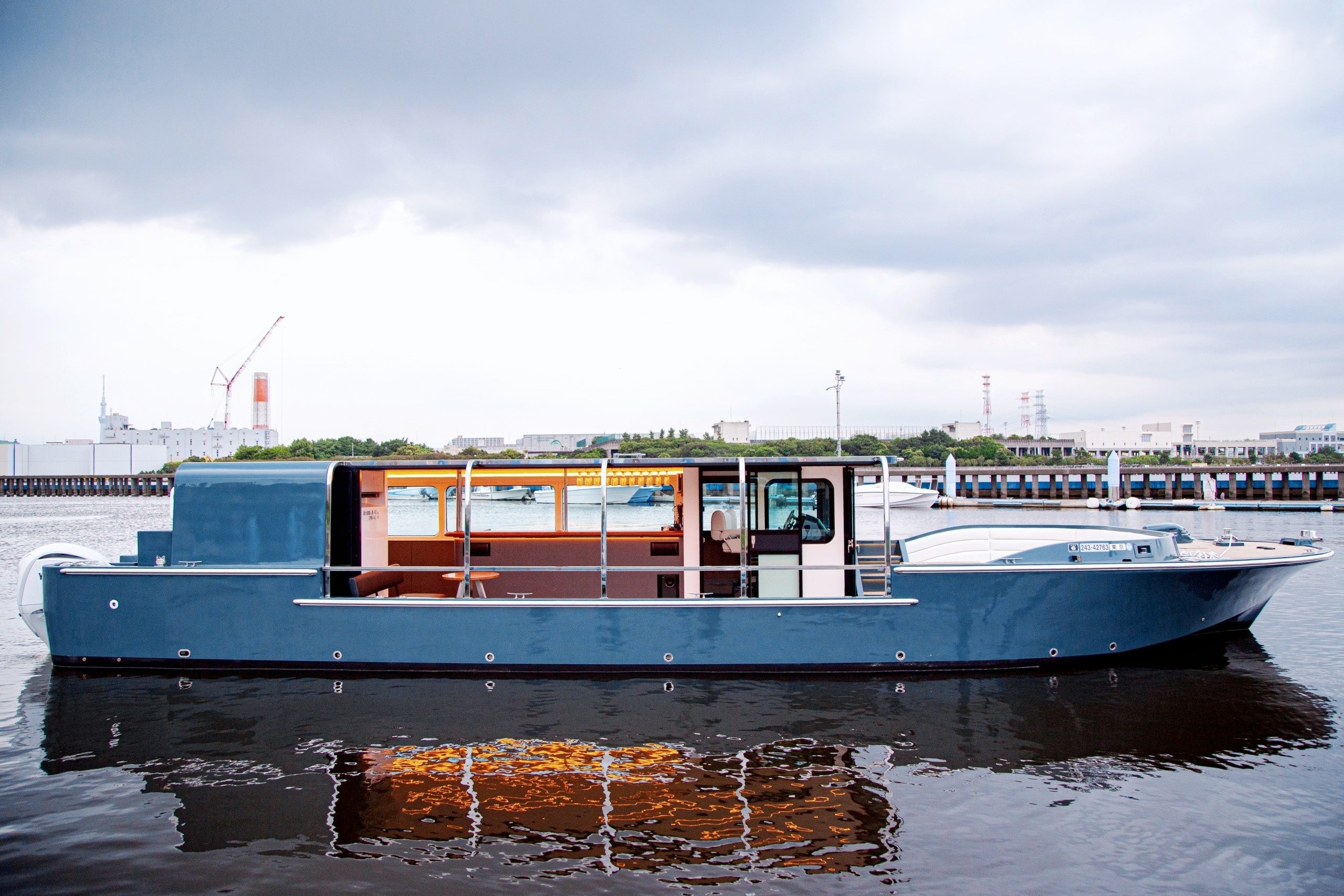 時間になると突如現る船上のBAR、『THE BOAT BAR TOKYO』新造リバークルーズ船「WATERWAYSⅢ」にてオープン