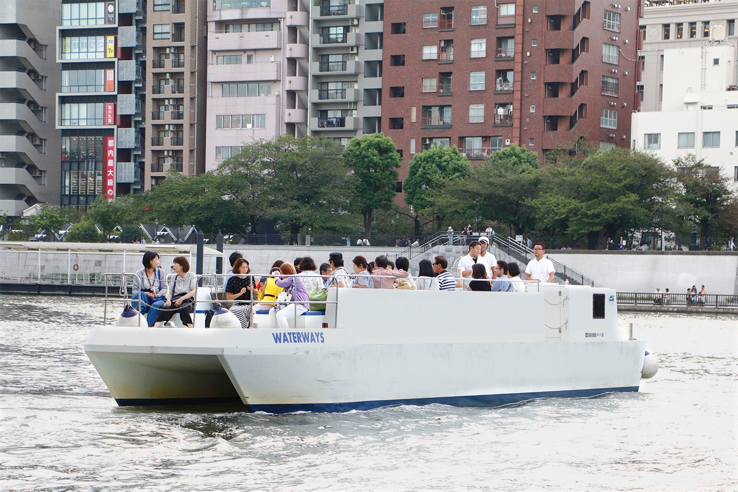 時間になると突如現る船上のBAR、『THE BOAT BAR TOKYO』新造リバークルーズ船「WATERWAYSⅢ」にてオープン