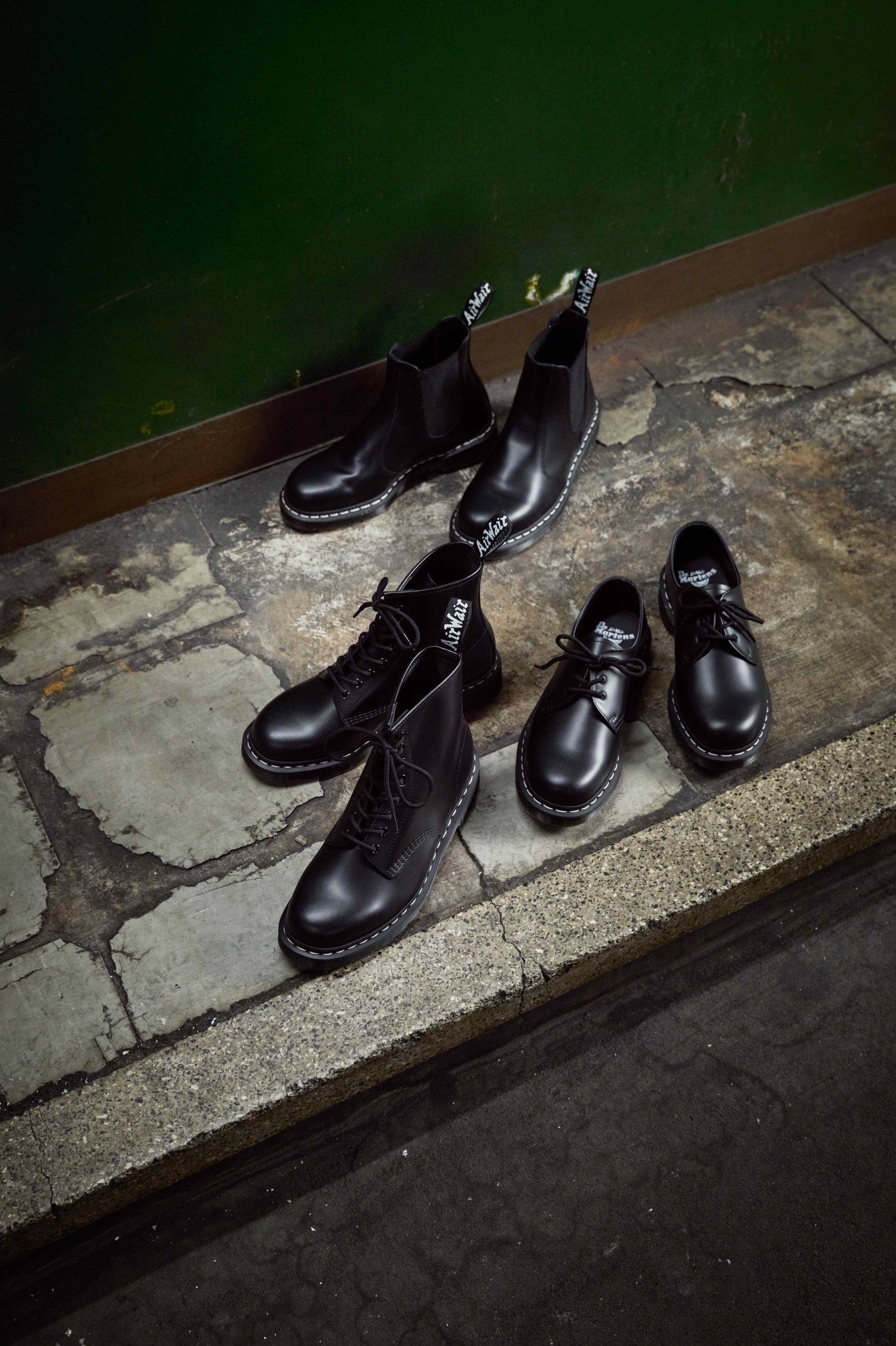 Dr. Martens から日本限定モデルを含む 秋の最新作「ホワイトステッチコレクション」が 7 月 19 日(金)より発...