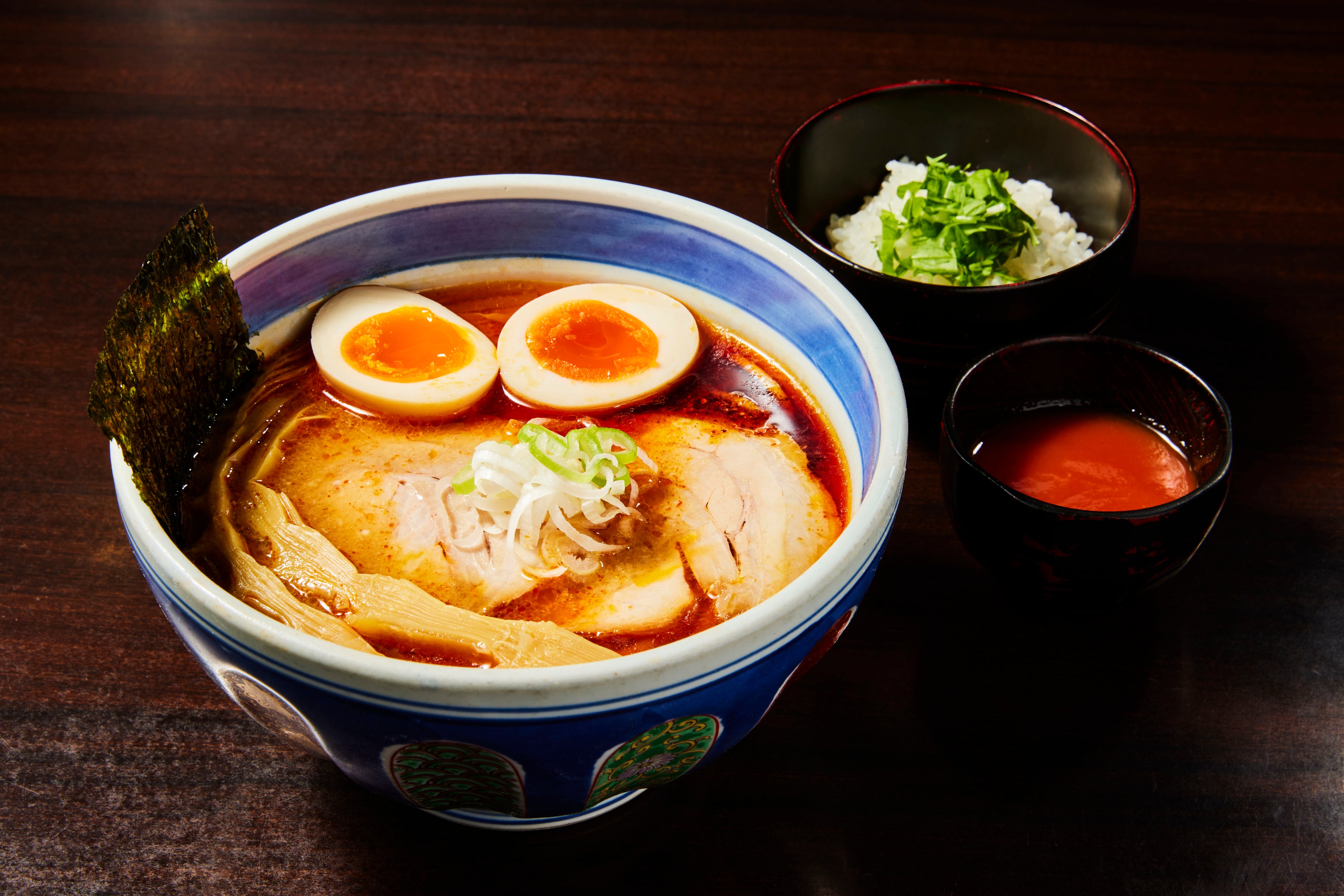 ▲「海老チリ 東京駅3変化らー麺」東京駅 斑鳩