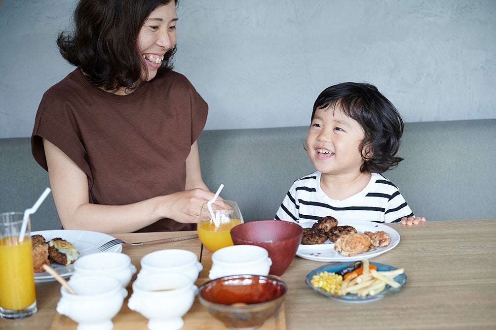 【梅小路ポテル京都】Potelのランチが食べ放題でリニューアル！「てまりポンバーグ＆からあげ食べ放題」平日...