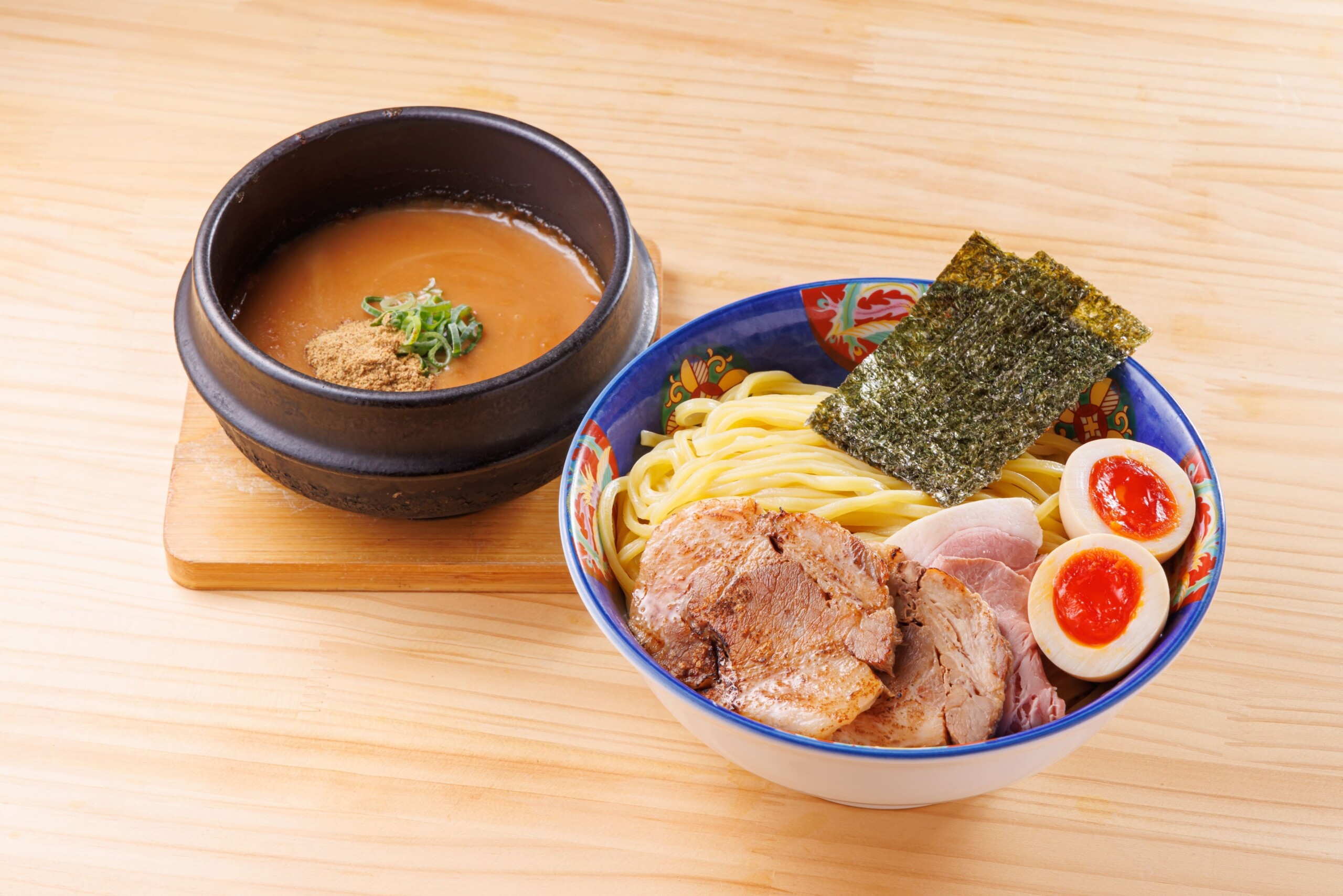 【一度食べたら忘れられない鯔背な職人の至高の一杯】つけ麺 鶏そば 鯔背ヤ 2024年8月20日(火) NEW OPEN!!