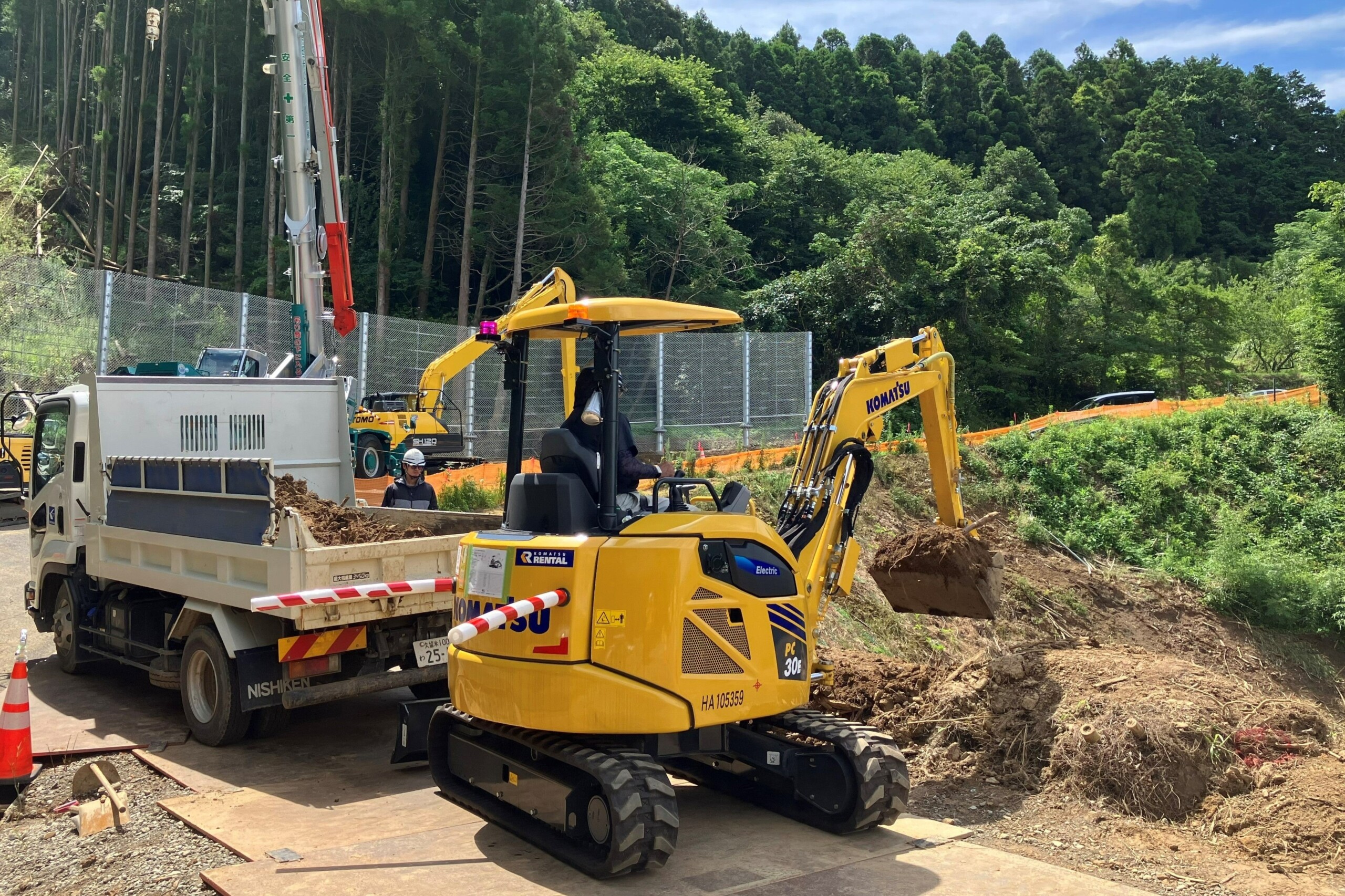 高速道路のり面補修工事にて水素活用に関する実証実験を実施