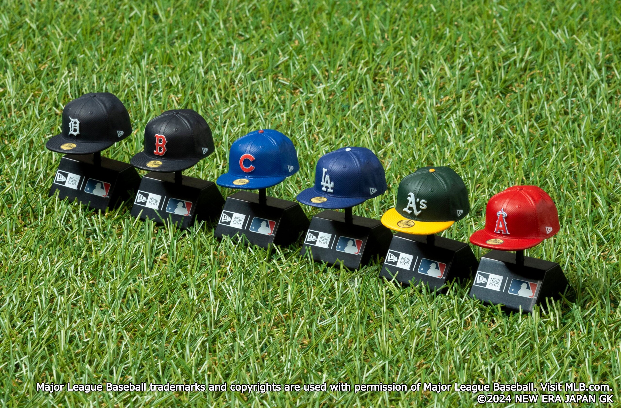 「NEW ERA®」の名作[59FIFTY®] のガシャポン®最新弾！MLB™の球団キャップがスタンド付きフィギュアになって初...