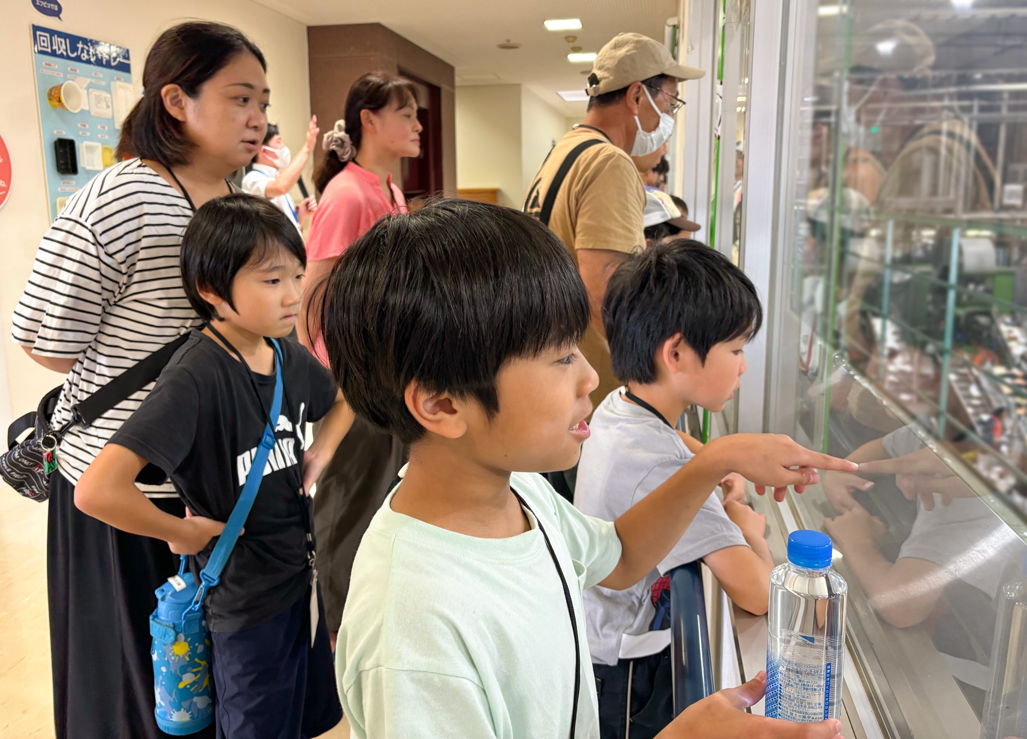 「ニュー・クイック」の夏休み自由研究応援企画「夏休み親子で自由研究！エコリサイクル工場を見学しよう！」...