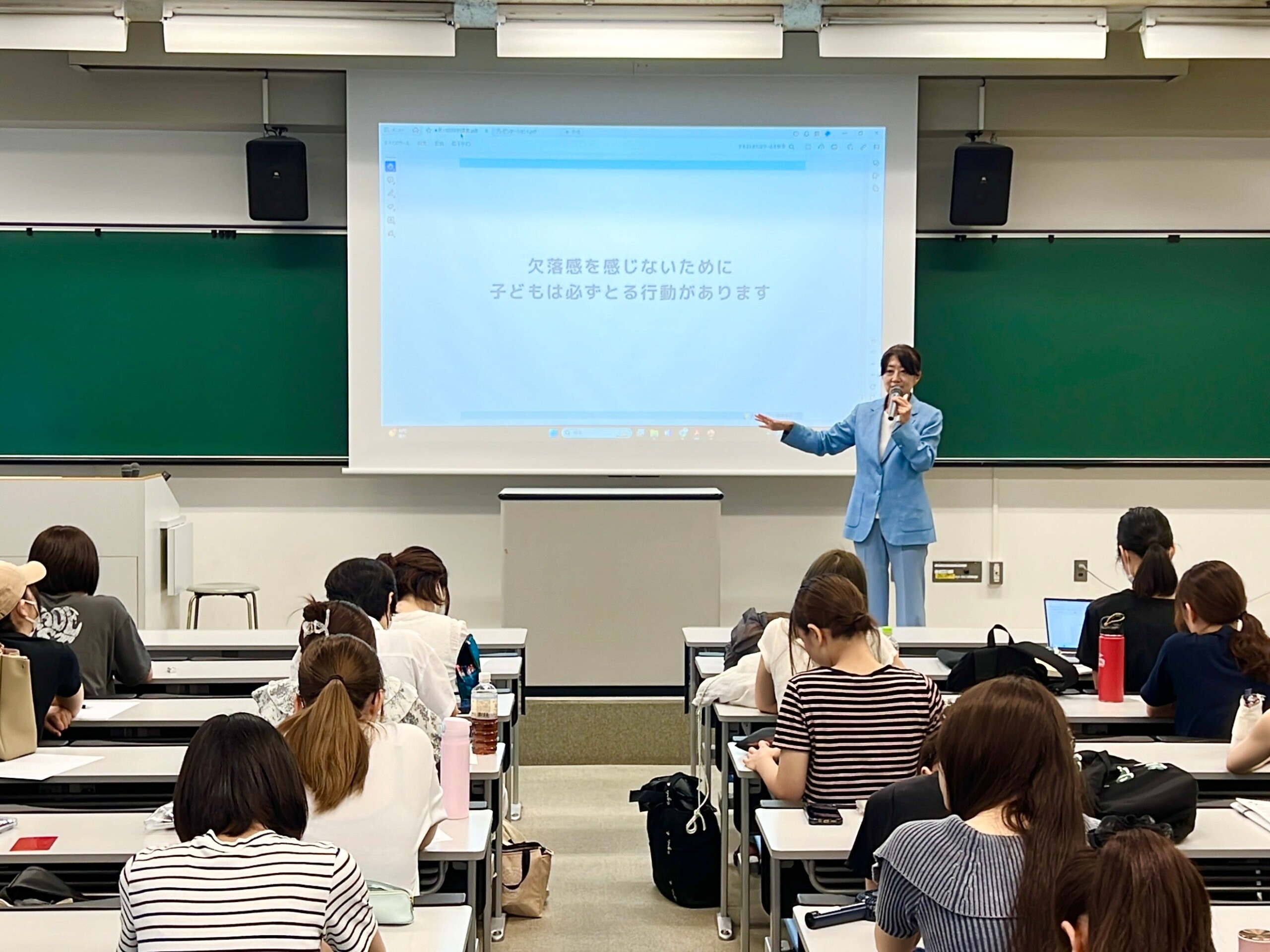 大妻女子大学で「あなたらしさを優先する人生とキャリアデザイン」特別講義を開催しました。