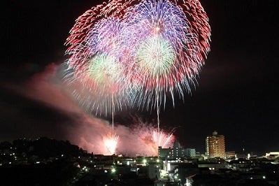 【奥湯河原温泉　山翠楼・海石榴】花火＆温泉　両方楽しめる「鑑賞席付きプラン」数量限定販売スタート