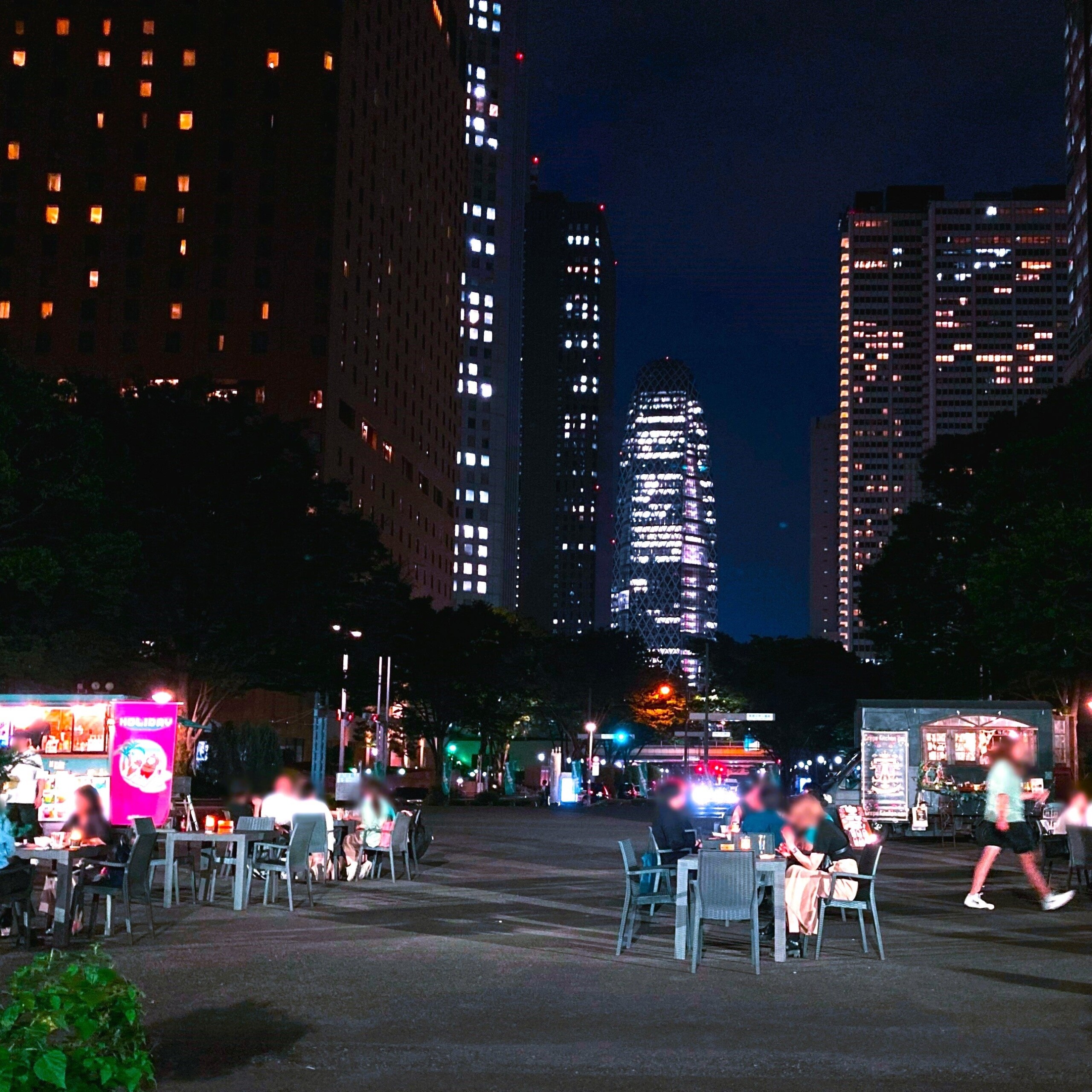 西新宿のひまわり散歩ーひまわりとイブニングバーで朝も夜も楽しもう！ー