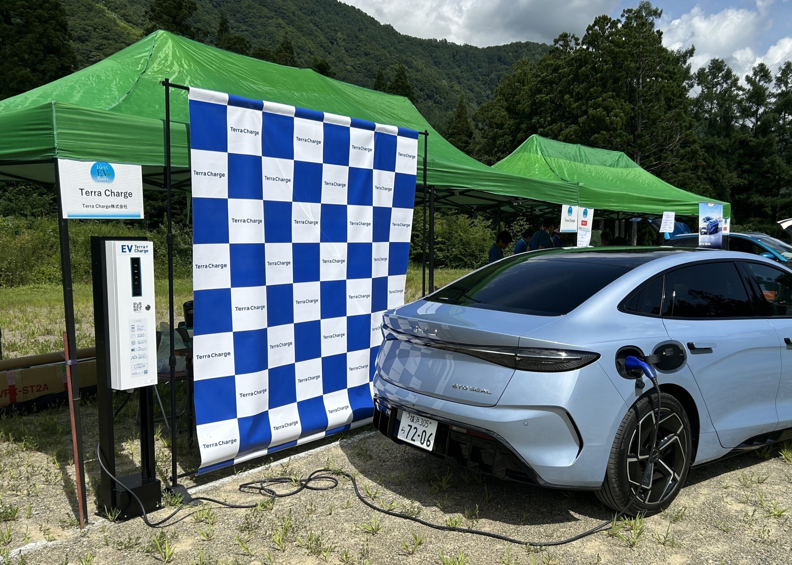 テラチャージ、長野県白馬村にEV充電器を約2年で60施設94口設置、日本屈指のEV先進エリアとして「持続可能な...