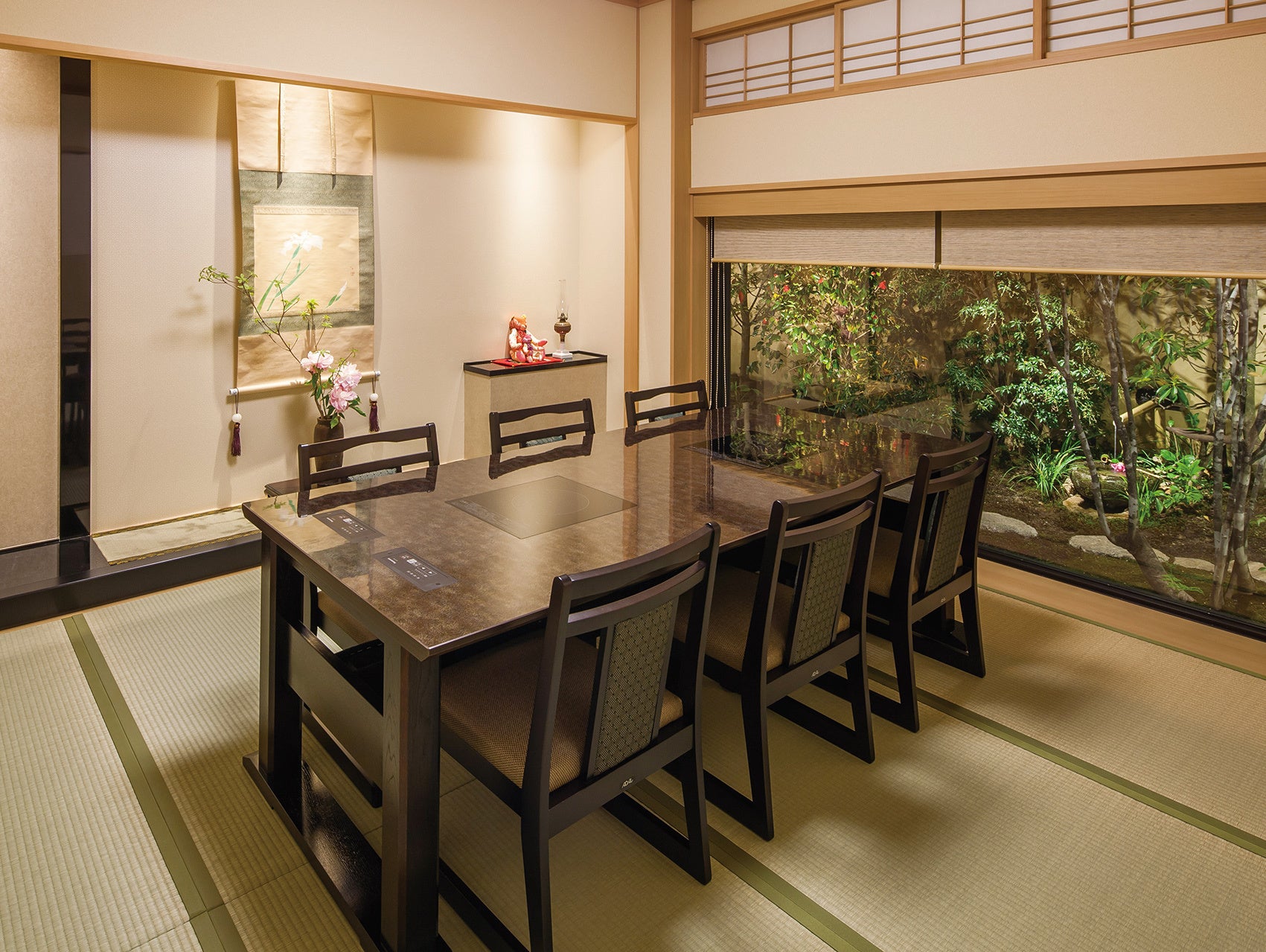 【湯葉と豆腐の店 梅の花】秋の味覚 松茸を鉄板焼や土瓶蒸しで贅沢に味わう特別懐石