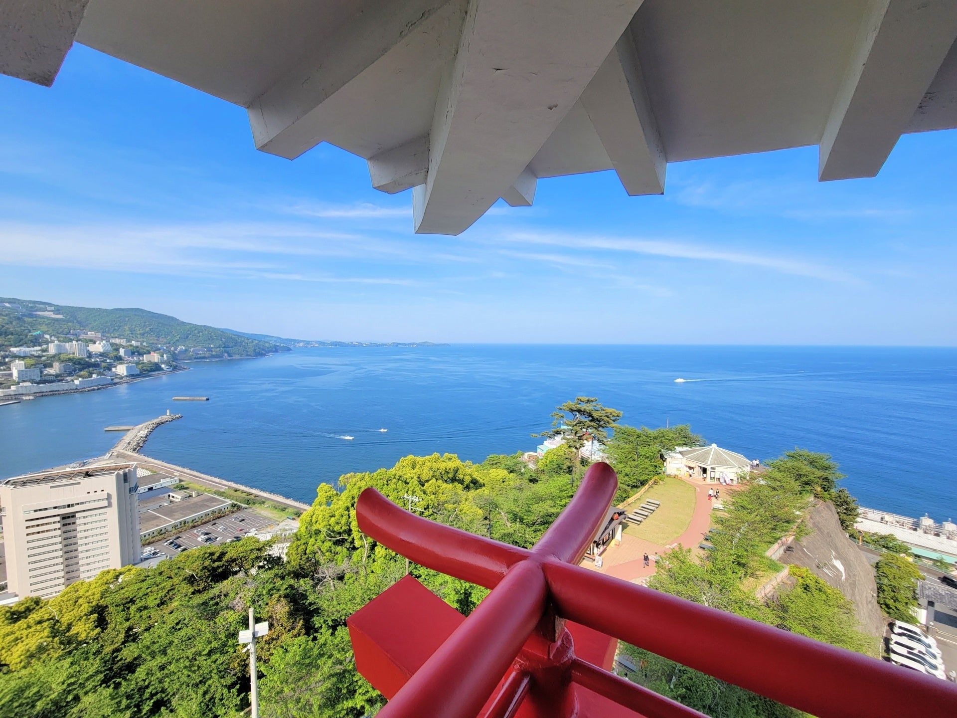 【熱海海上花火大会】8月は5日（月）・8日（木）・18日（日）・23日（金）開催！特等席確約の送迎付きプラン...