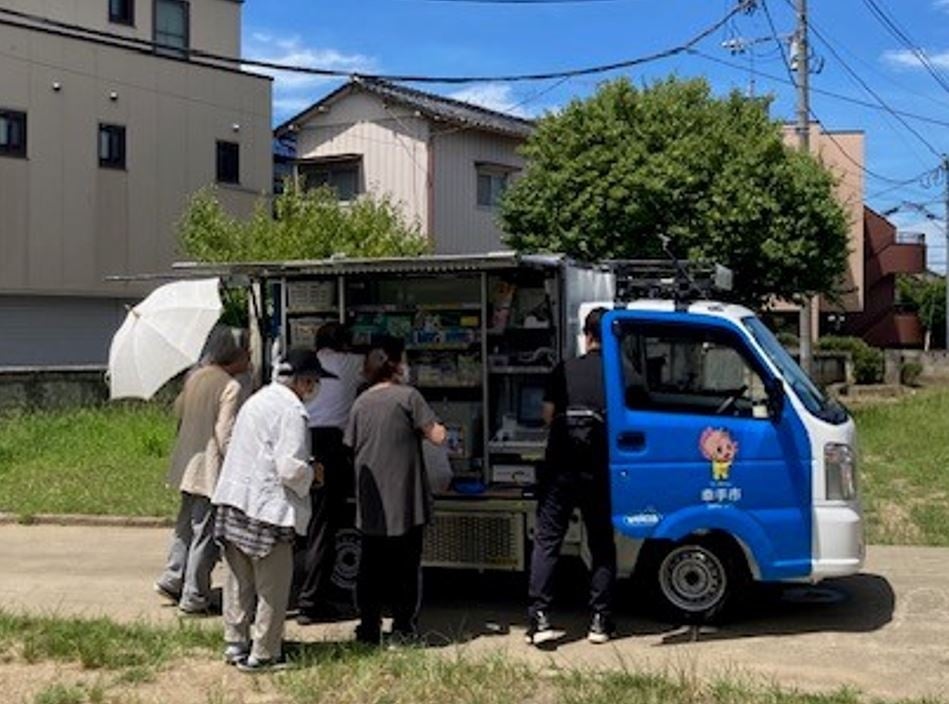 埼玉県幸手市で移動販売車「うえたん号」を始動し、地域のコミュニティづくりを支援