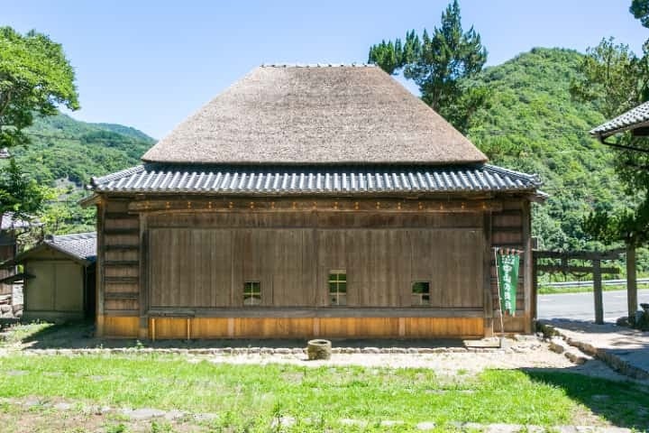 ジャンボフェリー｜300年の伝統、中山農村歌舞伎を鑑賞！初秋の小豆島　芸術とグルメめぐり　小豆島観光ツア...