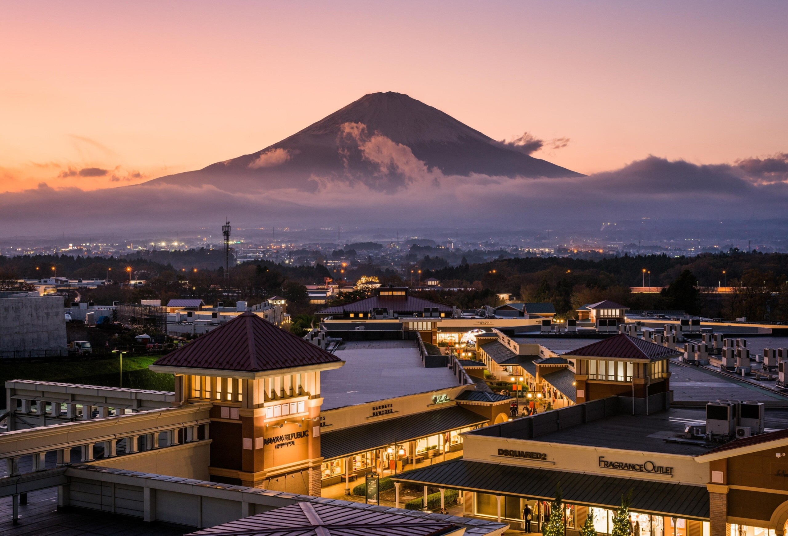 【動画公開】まだ間に合う！御殿場アウトレットの夏祭り「Gotemba Night!! 2024」初日レポート　8月31日（土...